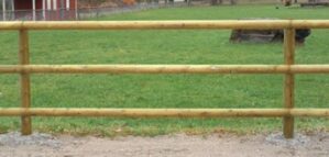 Trästaket - staket för hästar